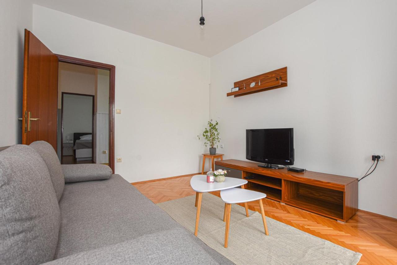 Apartments Kate พาก ภายนอก รูปภาพ