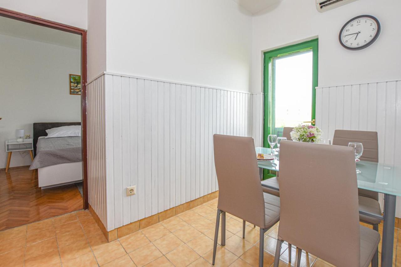 Apartments Kate พาก ภายนอก รูปภาพ